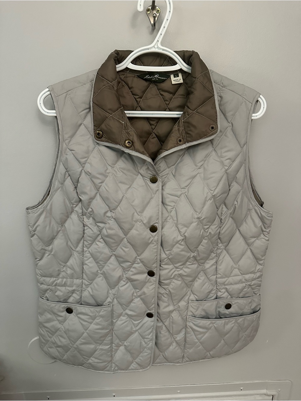 Eddie Bauer Quilted Light Gray Vest